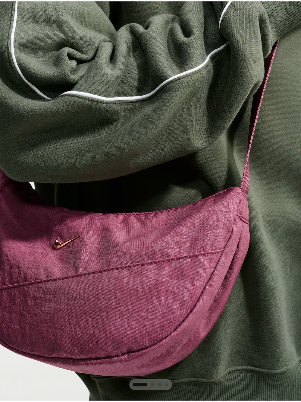 Nike Lavender Crescent Crossbody Bag - Picture 5 of 5